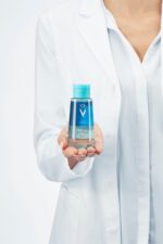 محلول پاک کننده دو فاز آرایش چشم مناسب انواع پوست ویشی Vichy شیکولات