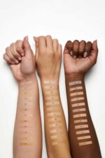 کرم پودر  مدل Total Cover با حجم 30 میلی لیتر و SPF 15 شماره 03 گلدن رز Golden Rose شیکولات