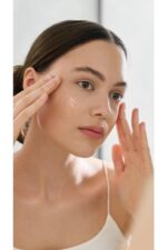 تونر پوست چرب حاوی عصاره مانوکا با حجم 200 میل زیاجا Ziaja شیکولات